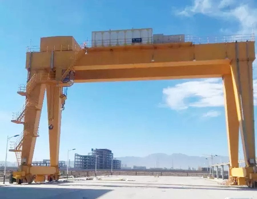 北京龍門吊、MG型電動雙梁吊鉤門式起重機(jī)廠家供貨服務(wù)