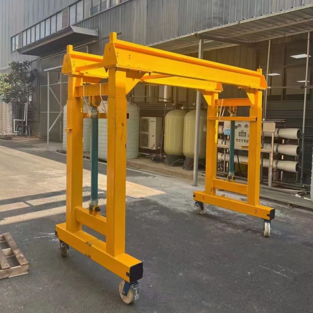 輕小起重機(jī)、手推龍門架、小型門式起重機(jī)、小型龍門吊