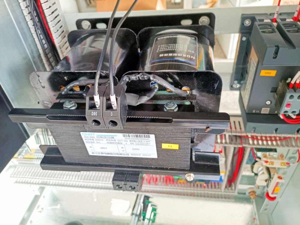 起重機(jī)高低壓電氣控制柜、電氣箱型號(hào)、參數(shù)、廠家供貨、安裝維修改造