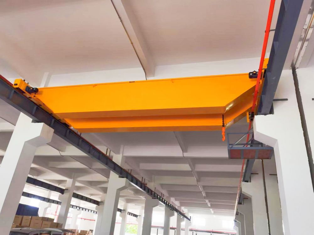 LH型電動(dòng)葫蘆雙梁橋式起重機(jī)、LH葫蘆雙天車、吊機(jī)