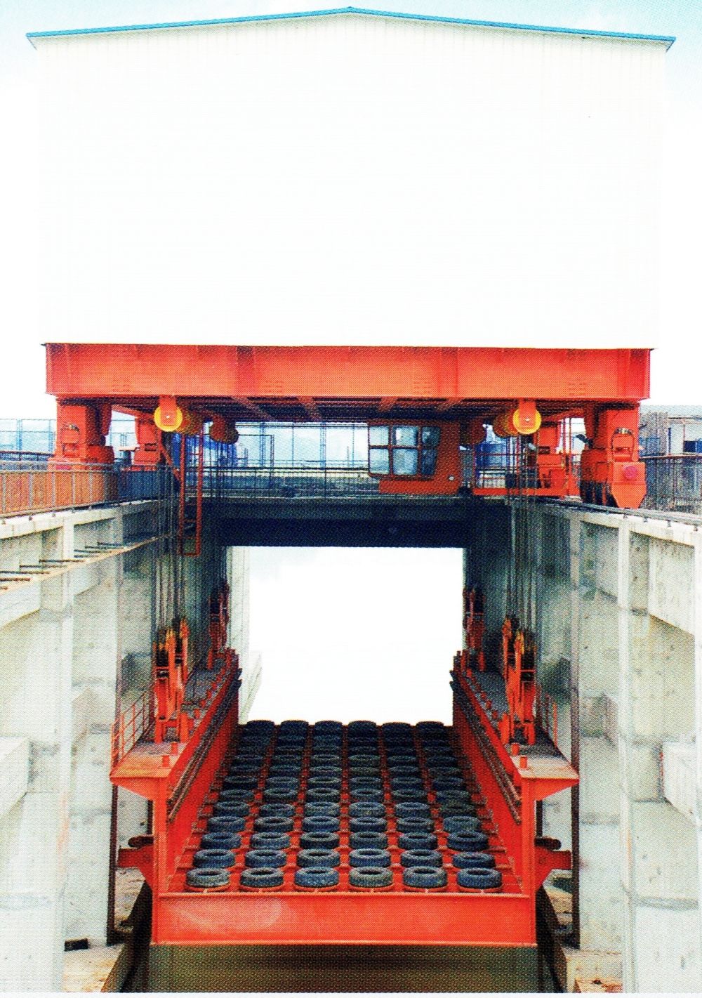 垂直升船機 垂直升船機