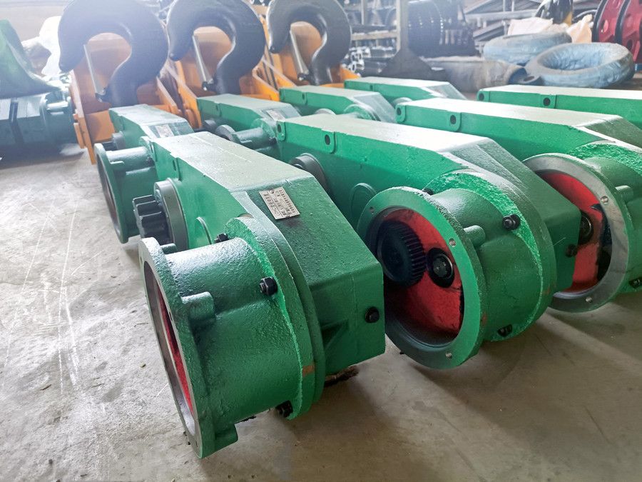 LDHC型龍門吊大車行走驅(qū)動(dòng)變速箱、長春起重配件批發(fā)零售