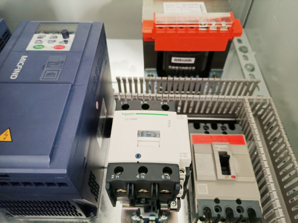 鷹潭起重電氣、重錘限位器、行程開關(guān)廠家批發(fā)