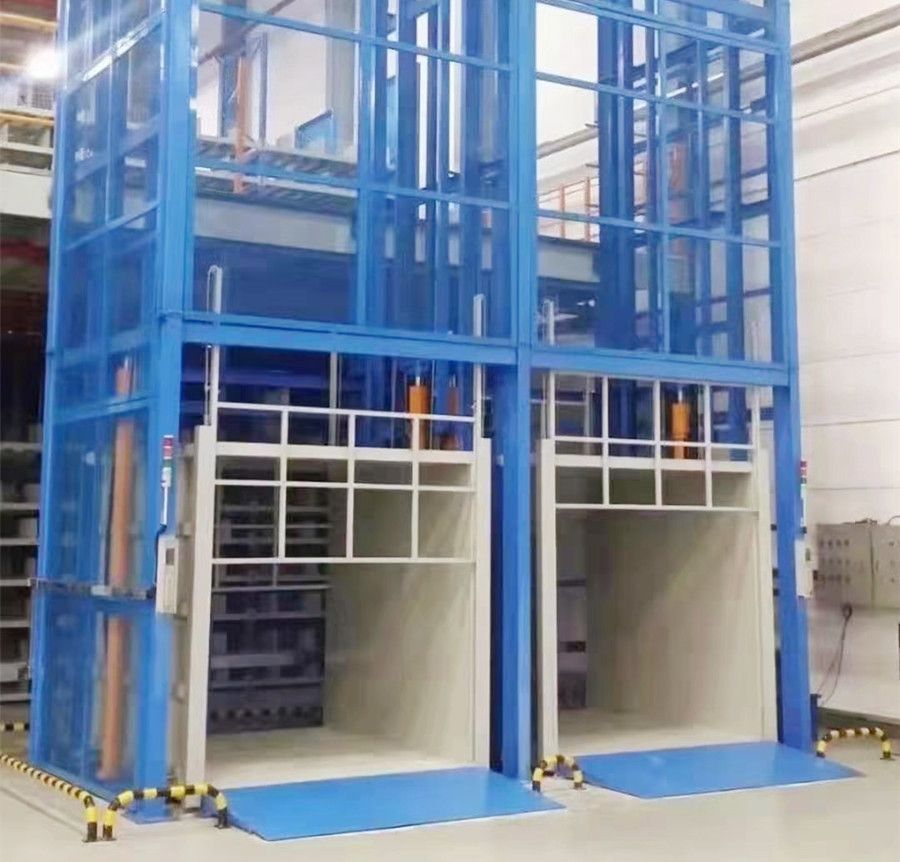 焦作液壓升降機(jī)、升降平臺(tái)、鏈條導(dǎo)軌升降貨梯廠家直銷報(bào)價(jià)