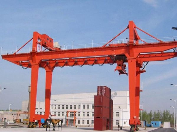 湖北十堰龍門吊租賃 80噸90噸龍門吊貨場(chǎng)貨站用