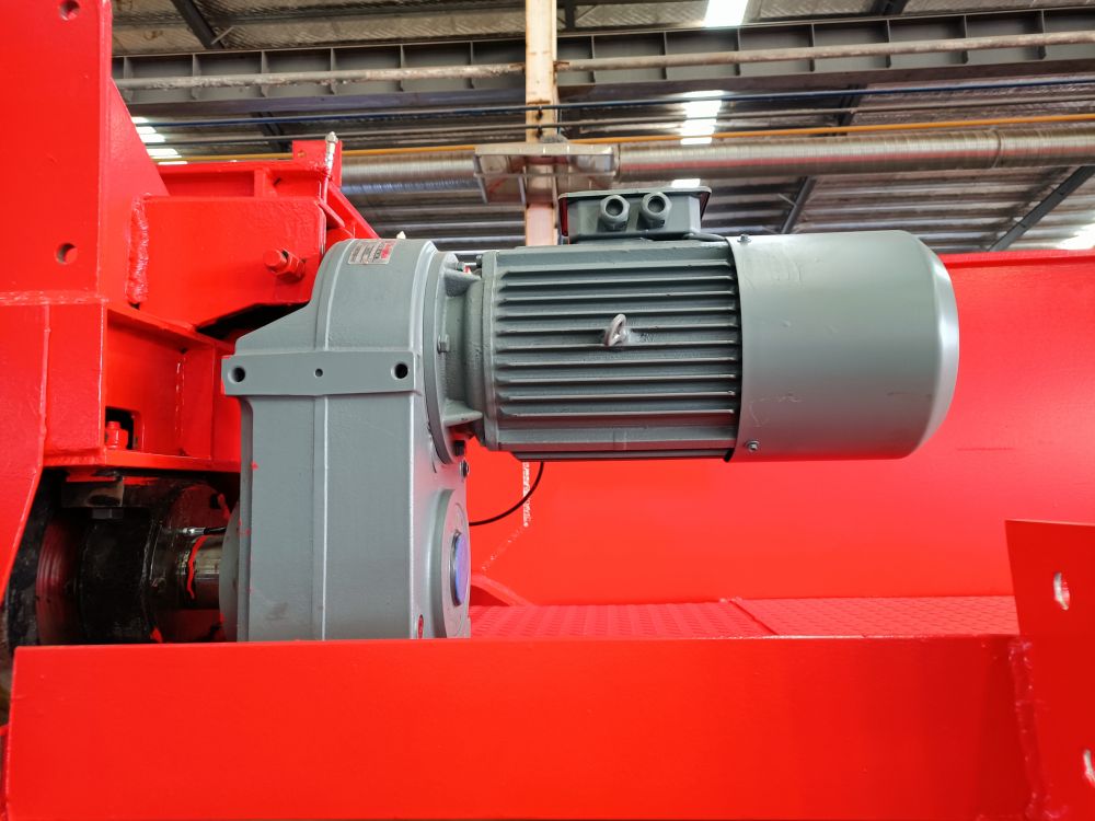 起重機(jī)減速機(jī)、起升運(yùn)行減速機(jī)、三合一減速器廠家、型號(hào)、價(jià)格及維修