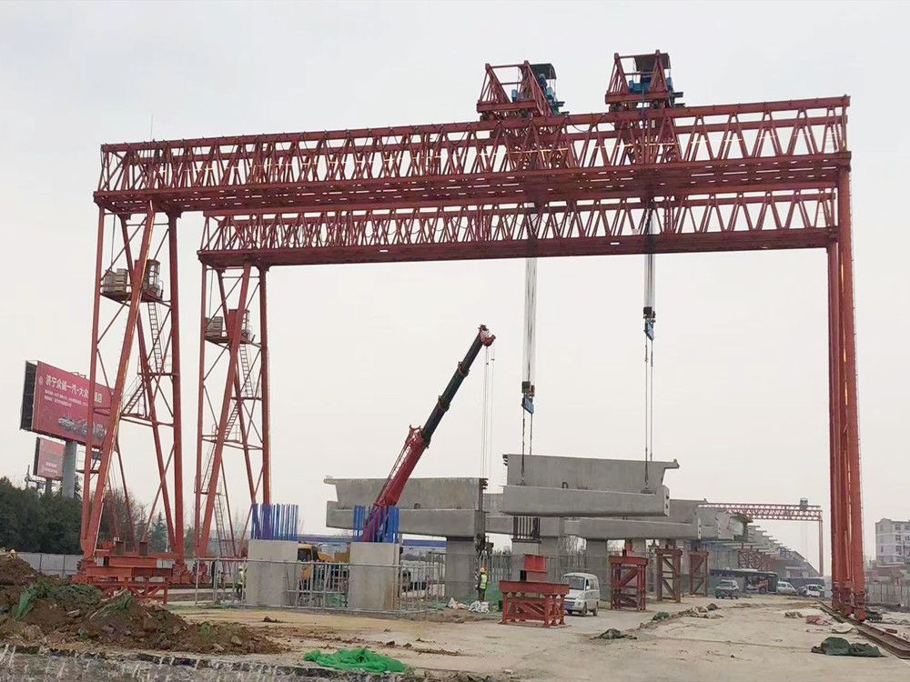 提梁機(jī)、路橋門機(jī)、軌道式/輪胎式門式起重機(jī)廠家銷售、租賃安裝搬遷