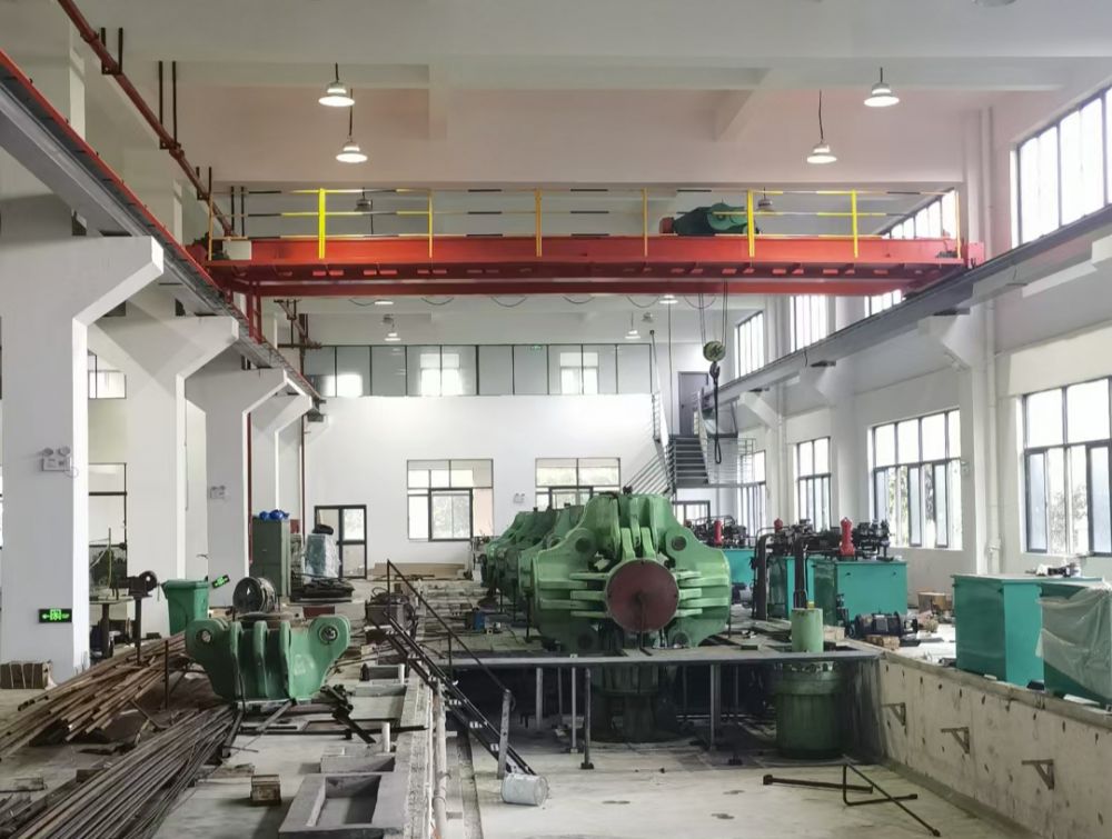 LH型電動(dòng)葫蘆雙梁橋式起重機(jī)、葫蘆雙梁天車、吊機(jī)