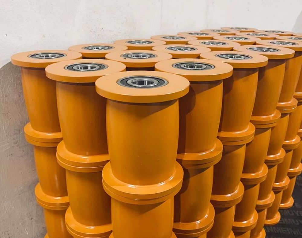 手動(dòng)起重機(jī)滑行車輪組、手推端梁小車、手動(dòng)端梁小車批發(fā)