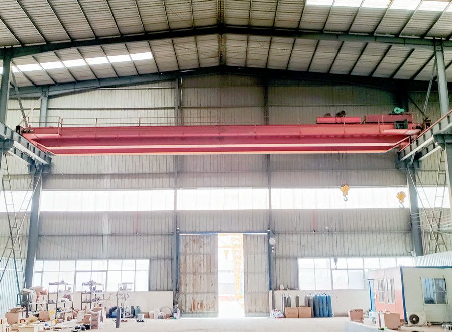 廣東廣州、佛山起重機(jī)械、LHE型雙鉤雙小車(chē)電動(dòng)葫蘆雙梁橋式起重機(jī)