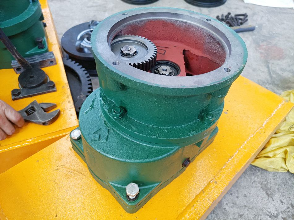 東莞起重配件銷售，LD單梁變速箱、減速機(jī)