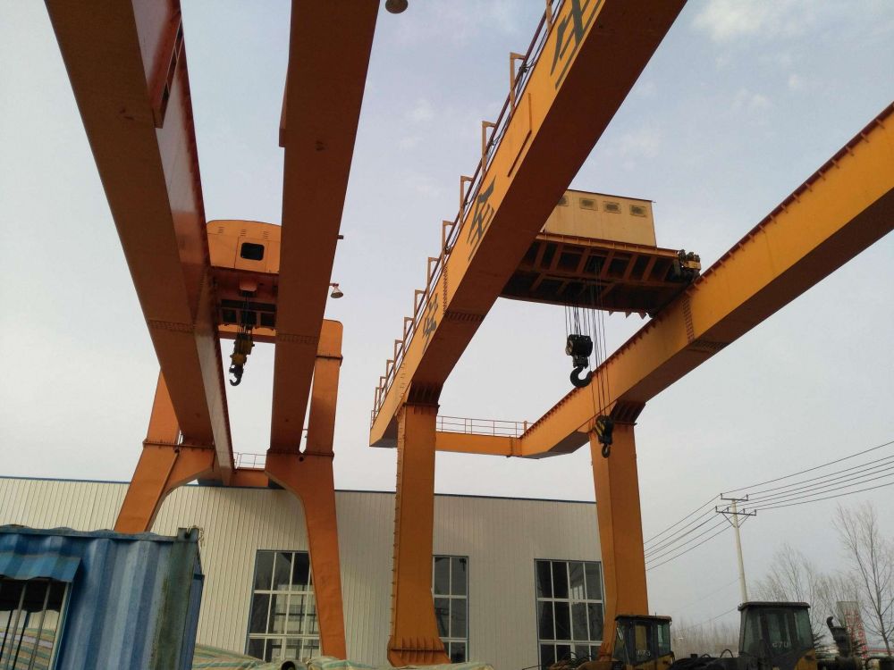 雙梁門式起重機(jī)