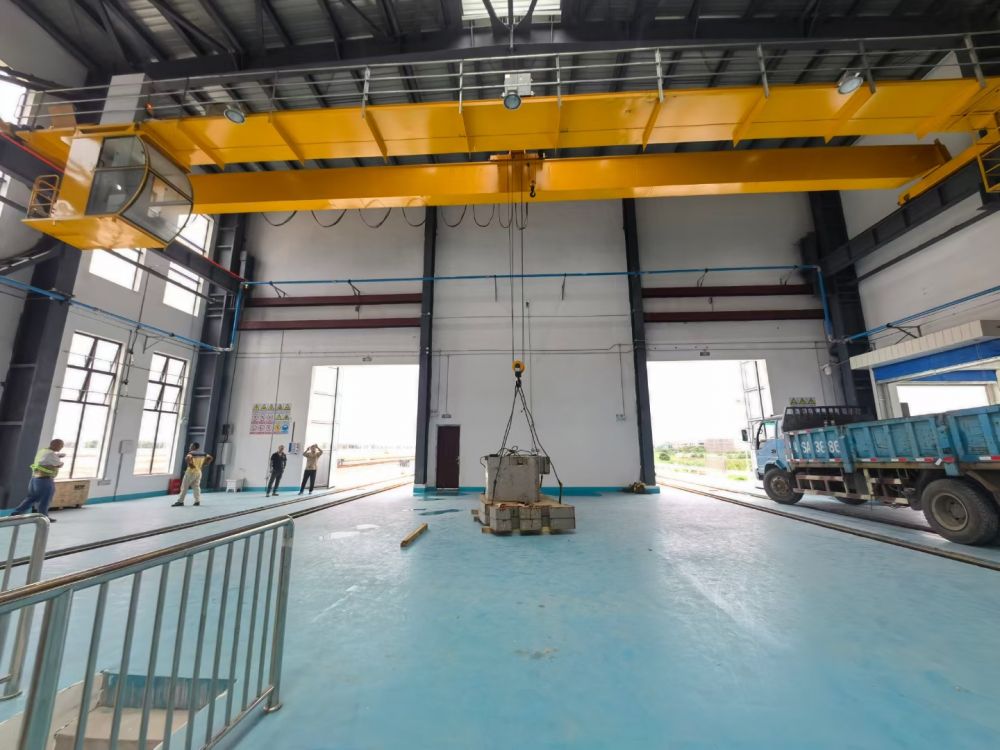 歐式新型電動葫蘆雙梁橋式起重機(jī)