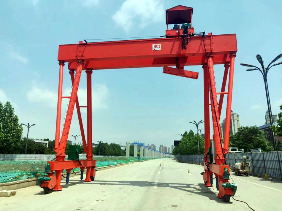 山西提梁機(jī)、輪胎式提梁機(jī)龍門吊生產(chǎn)廠家、設(shè)計(jì)制造