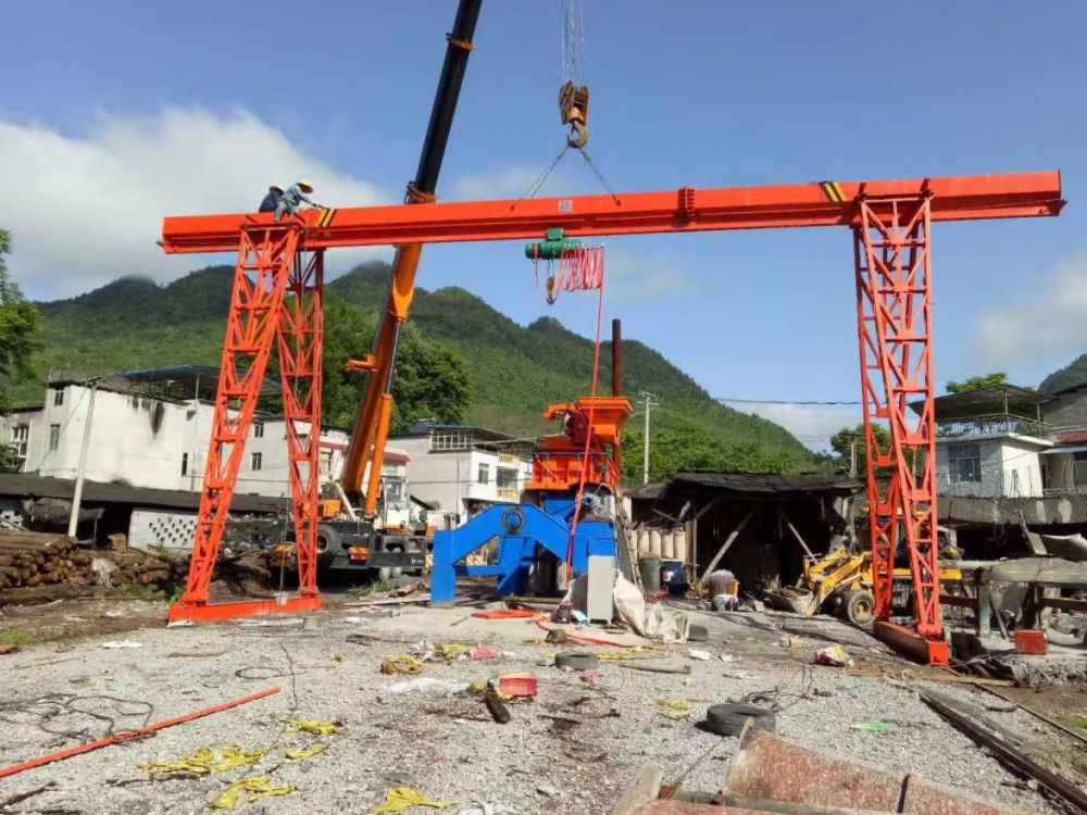 起重機(jī)廠家、龍門吊、MH型電動(dòng)單梁門式起重機(jī)制造及安裝維修