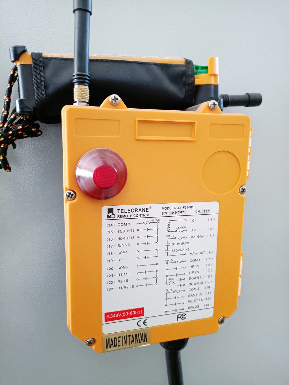 工業(yè)遙控器、起重機(jī)遙控器、遙控器安裝加裝、遙控器改造修理維修