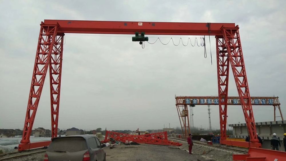 寧波起重機(jī)廠家、電動(dòng)門式起重機(jī)、單梁龍門吊