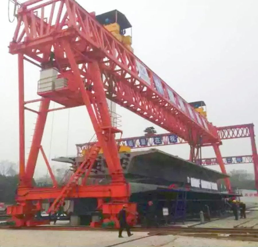 商丘雙梁龍門吊、MG型電動雙梁門式起重機(jī)