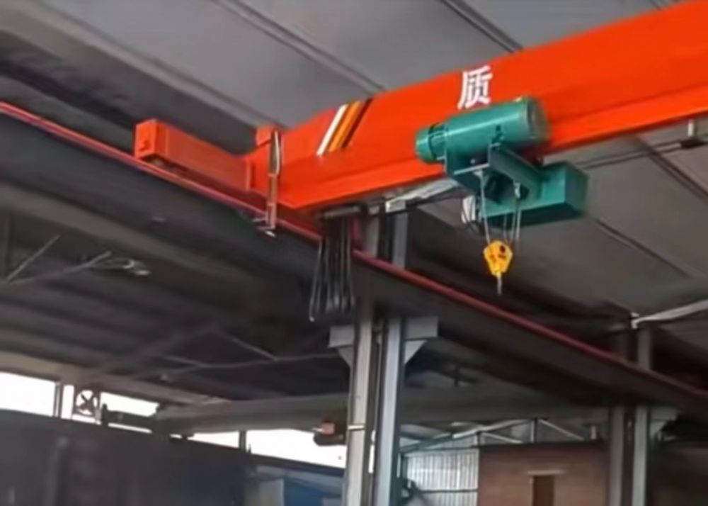 低凈空起重機(jī)、新型行車、LDA型電動(dòng)單梁起重機(jī)