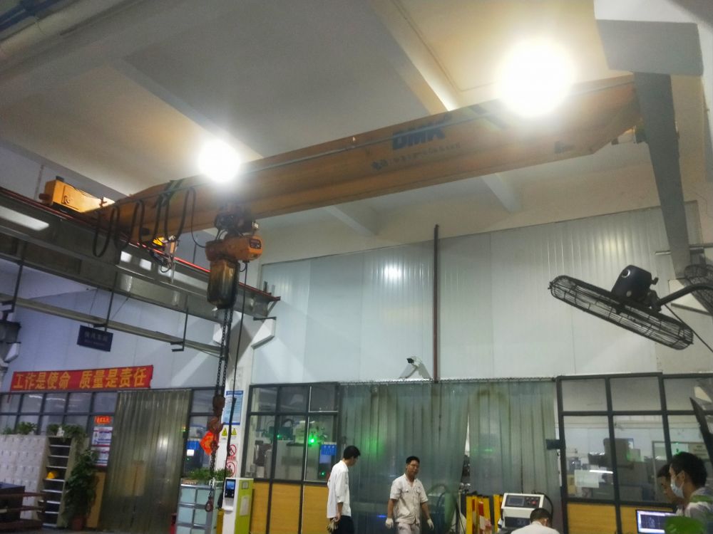 LDA型電動單梁起重機、單梁起重機產(chǎn)品優(yōu)點、價格