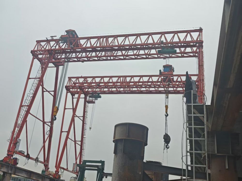 西安龍門吊、工程門機、提梁機龍門吊