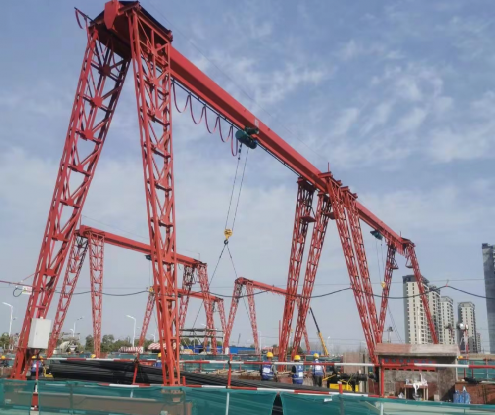 重慶龍門吊生產(chǎn)廠家、MH型到家您門式起重機(jī)