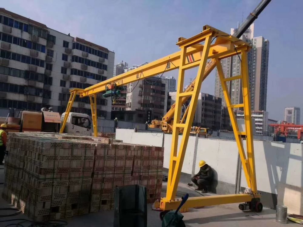 宿遷龍門吊廠家、電動單梁門式起重機制造安裝維修