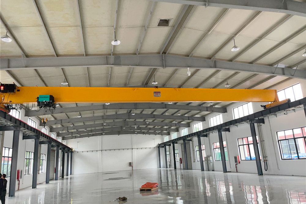 上海LD電動單梁起重機(jī)、歐式新型電動單梁起重機(jī)工程