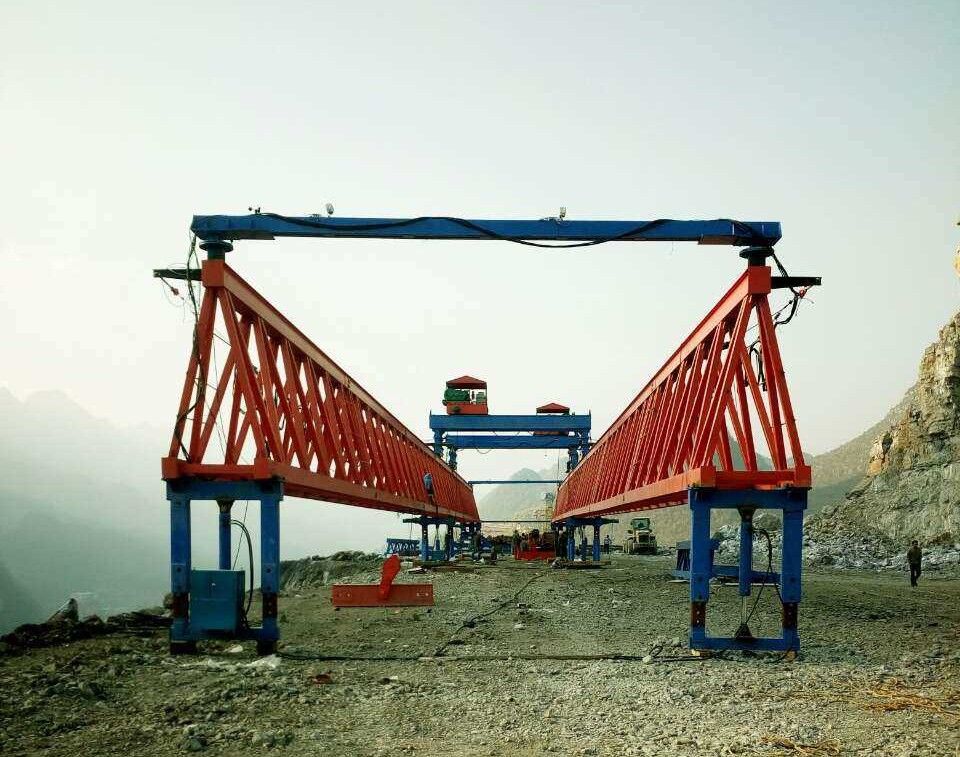 新疆和田架橋機廠家銷售、公路鐵路架橋機租賃出租、安裝維修