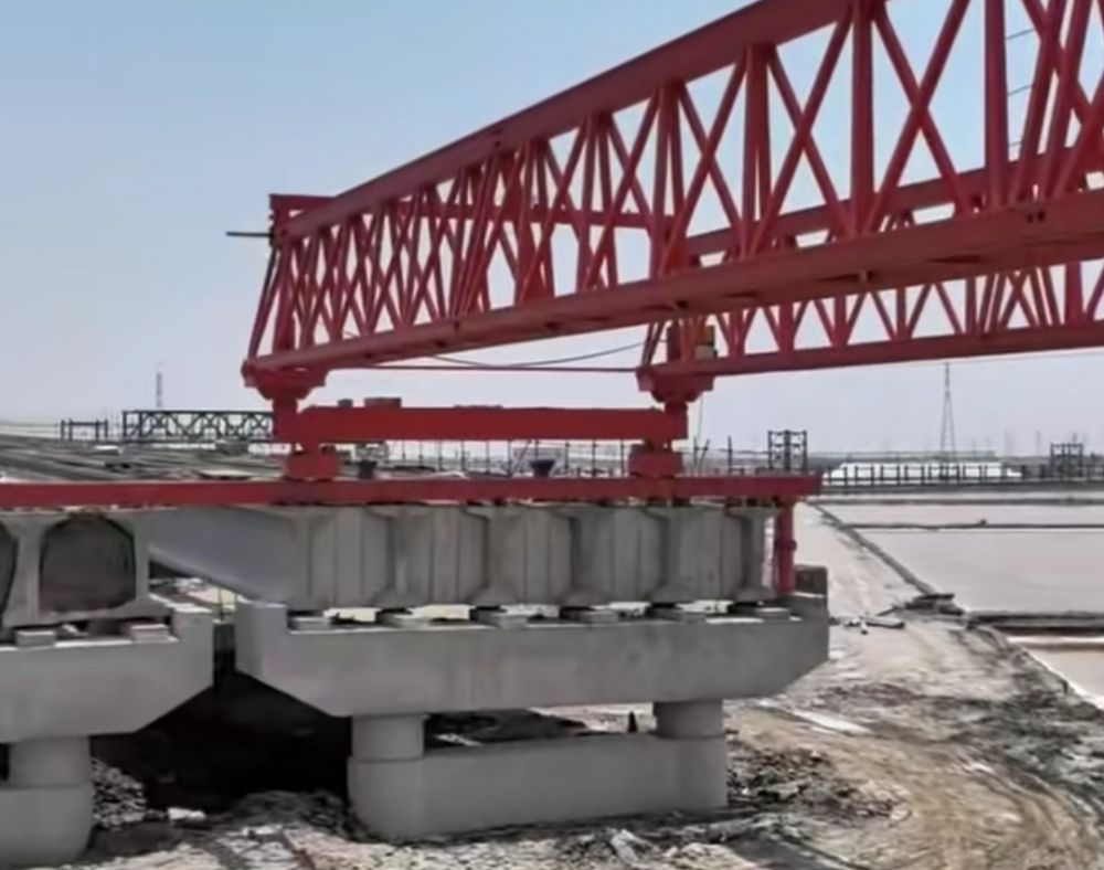 浙江寧波租賃架橋機、提梁機、地鐵出渣機、工程龍門吊