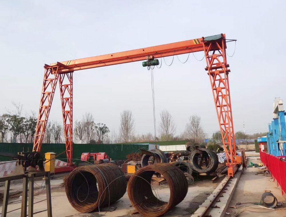 龍門吊型號、參數(shù)、廠家、電動單梁門式起重機設計制造、安裝維修