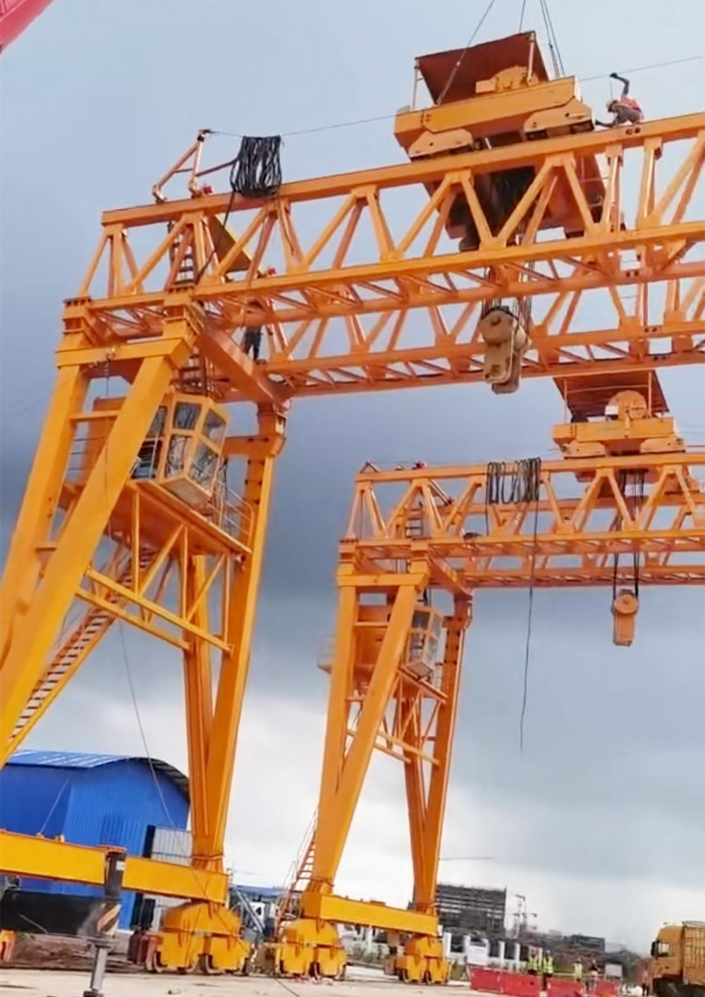 山西太原龍門(mén)吊、礦山雙梁門(mén)式起重機(jī)廠家銷售服務(wù)