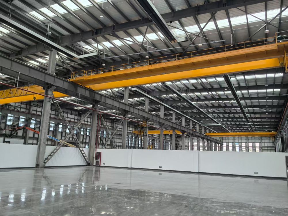 無錫起重機廠家、橋式吊機、變頻調(diào)速起重機