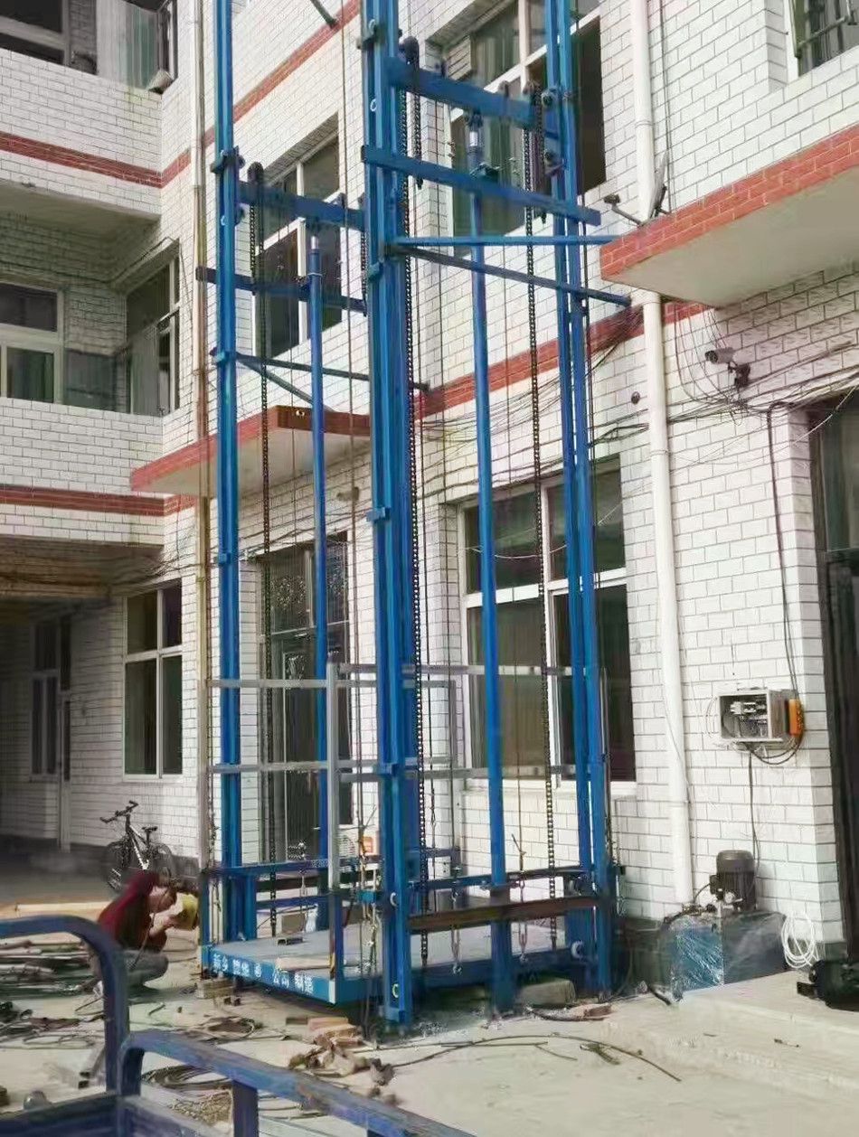 達(dá)州市鏈條導(dǎo)軌升降機(jī)、升降貨梯、液壓提升機(jī)廠家銷售