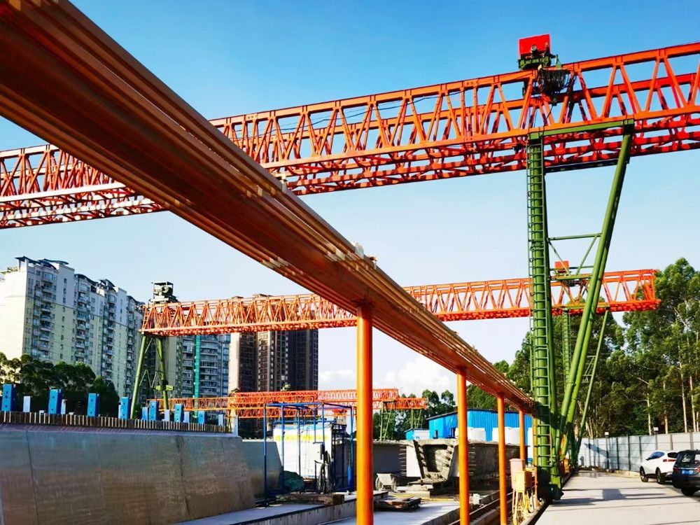 工程龍門吊、提梁機、出渣機、路橋門機廠家、型號、參數(shù)及安裝維修