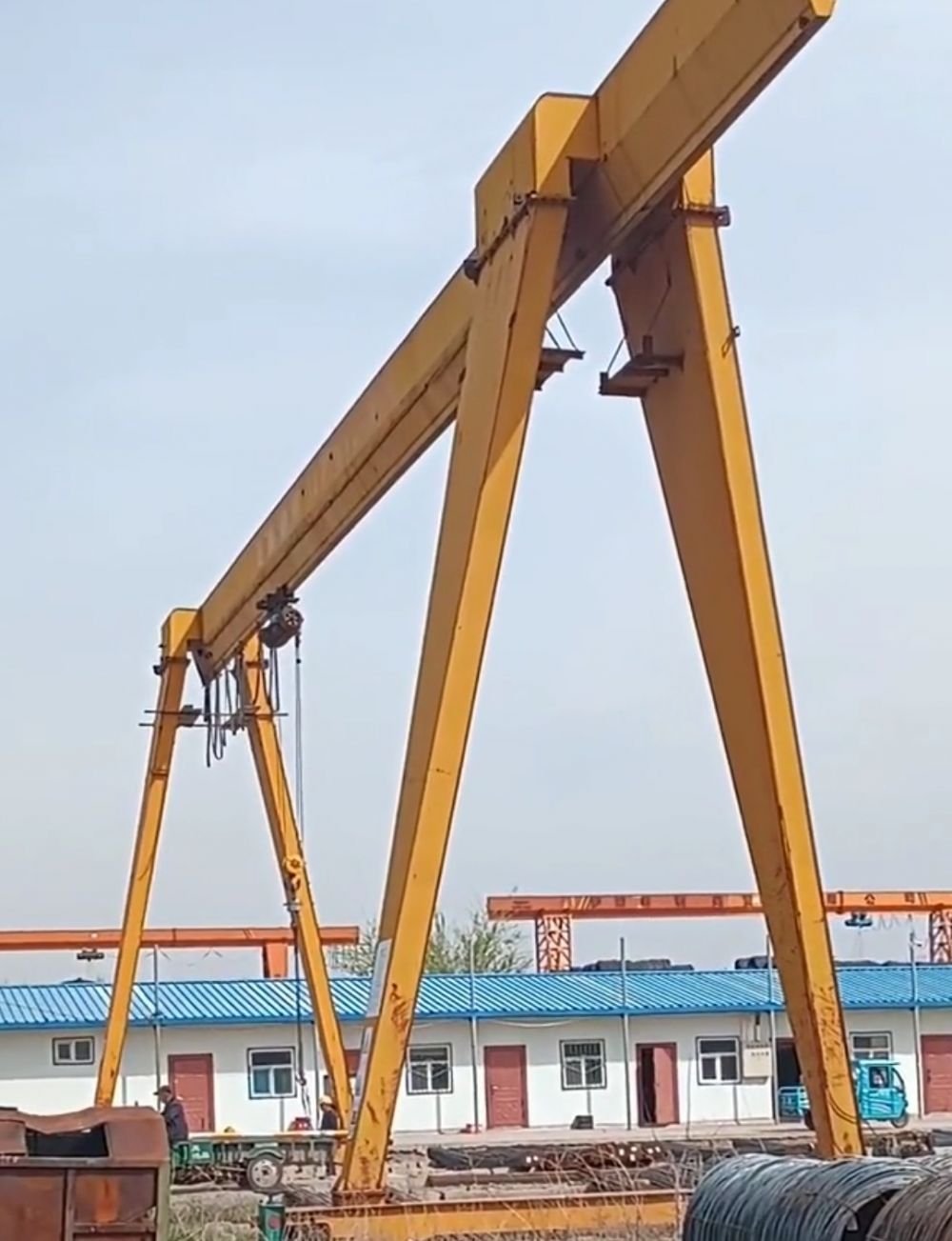 廣東清遠(yuǎn)龍門吊、MH型電動(dòng)單梁門式起重機(jī)