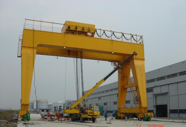 雙梁門式起重機(jī)