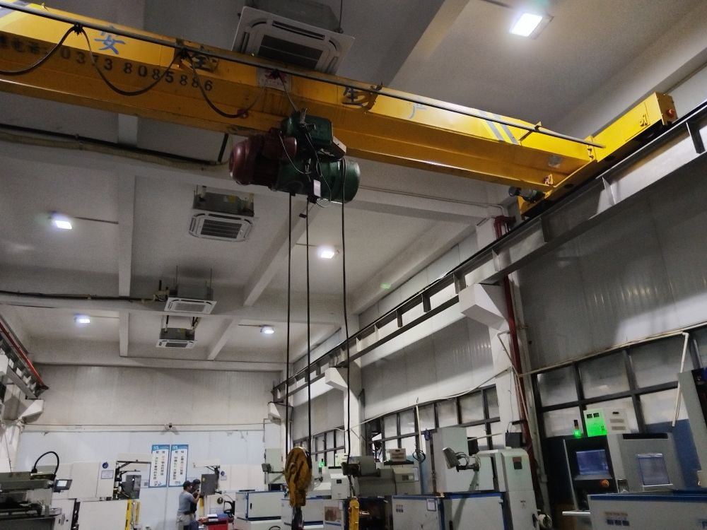 LDA型電動(dòng)單梁起重機(jī)（1~30噸）