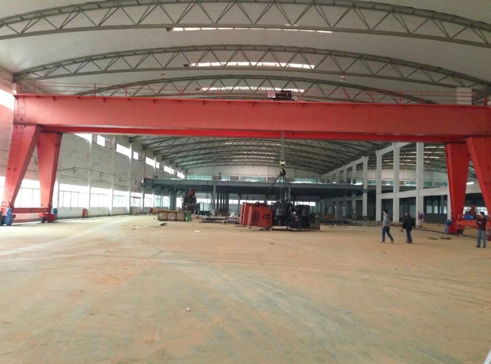 江蘇龍門吊、電動(dòng)雙梁門式起重機(jī)型號(hào)規(guī)格、產(chǎn)品特性、價(jià)格