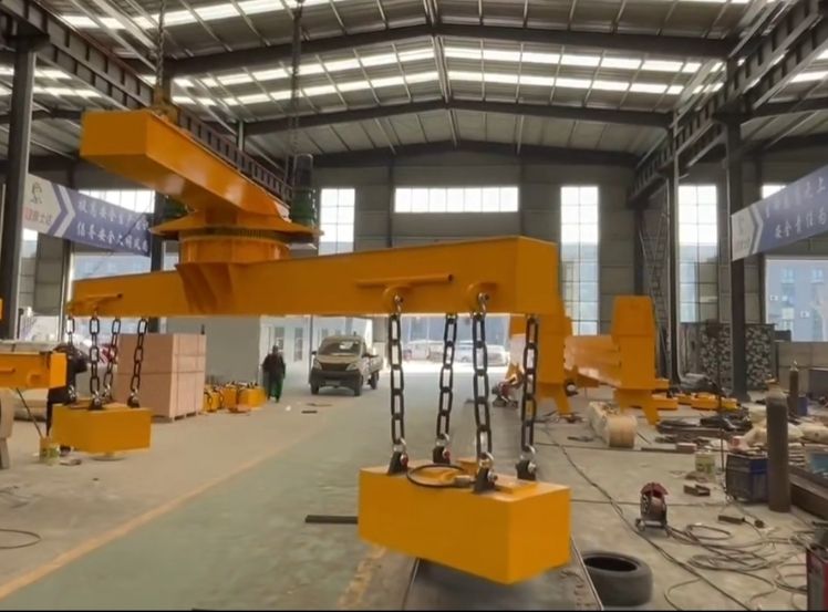 河南電池吸盤、電磁鐵、電磁旋轉(zhuǎn)掛梁生產(chǎn)廠家發(fā)貨