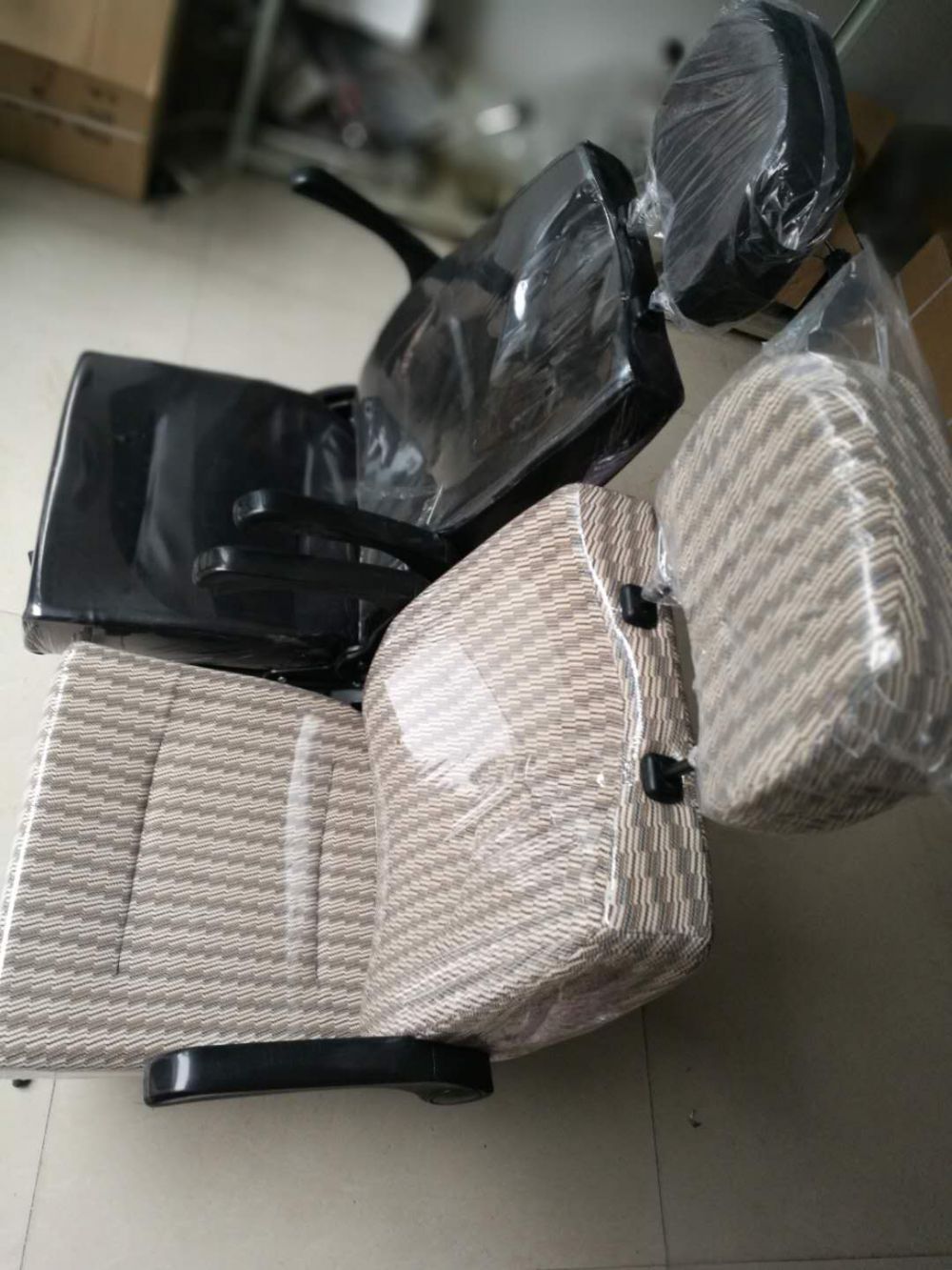 起重機電氣柜，電磁吸盤控制柜，低壓配電柜，遙控柜，聯(lián)動臺批發(fā)價格