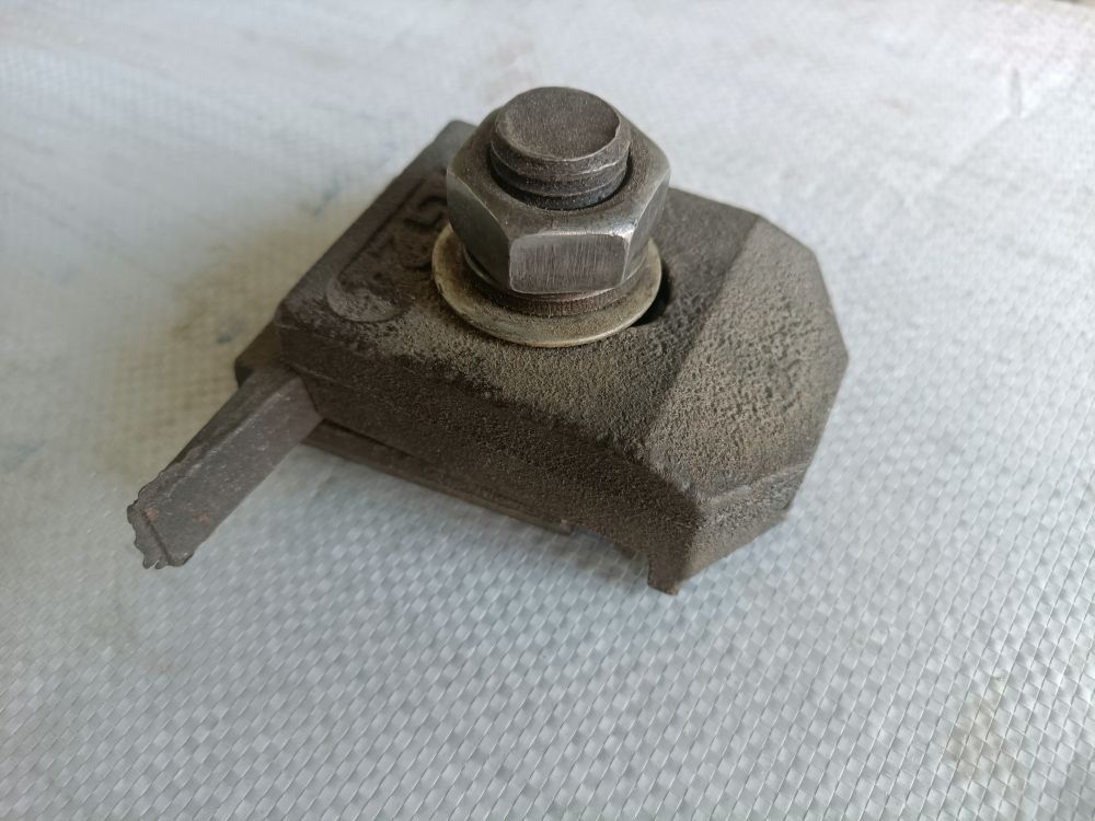 起重機(jī)軌道壓板、軌道夾板、軌道魚尾板批發(fā)