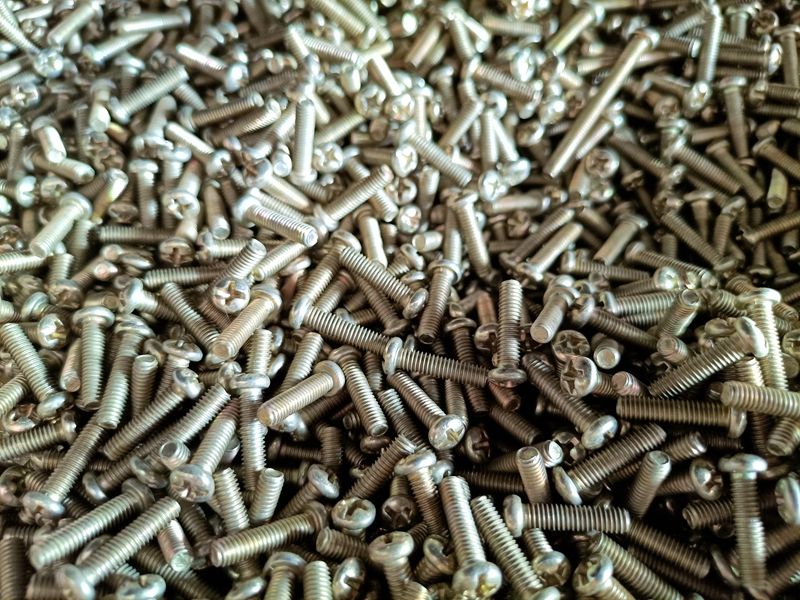 長垣標準件、螺絲、卡簧、彈簧、銷釘、鉚釘?shù)任褰痄N售