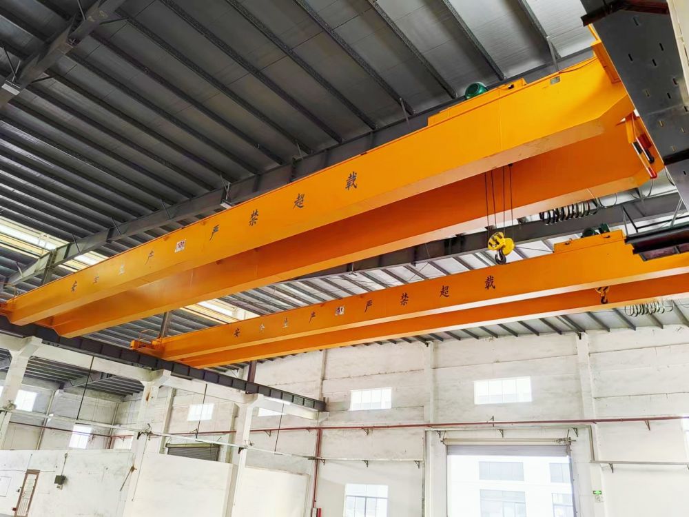 LHB型防爆電動(dòng)葫蘆橋式起重機(jī)