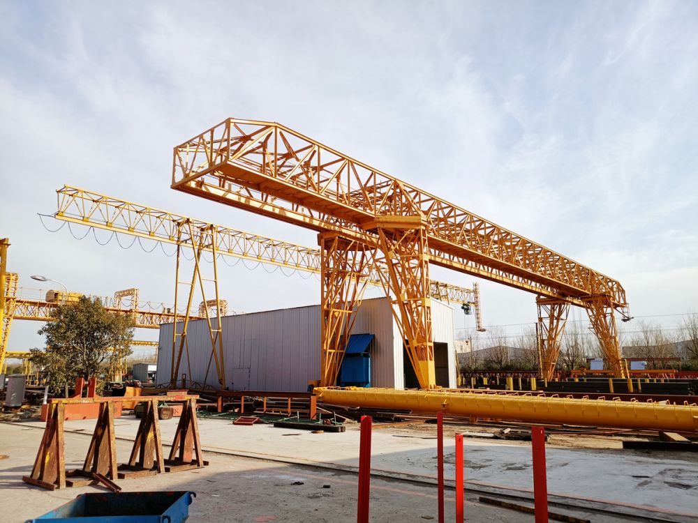 龍門吊廠家、型號、參數(shù)、雙梁門式起重機(jī)設(shè)計(jì)制造、安裝維修