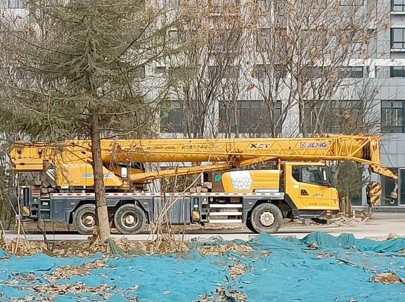 長垣柴堤社區(qū)汽車吊出租，對外承接各種吊裝業(yè)務(wù)