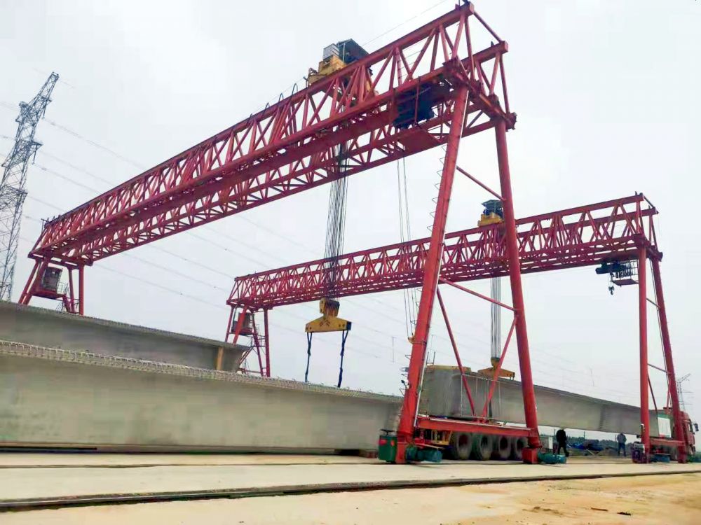 提梁機、提梁門式起重機、工程龍門吊、路橋門機廠家銷售、安裝維修