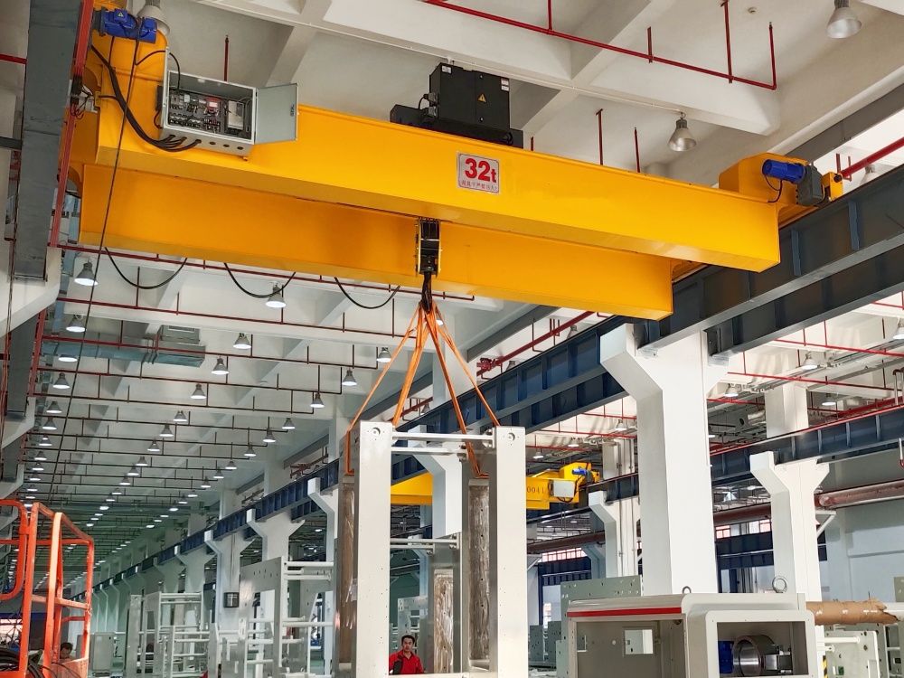 LH型電動(dòng)葫蘆雙梁橋式起重機(jī)，解決牛腿上面空間較矮的安裝問(wèn)題
