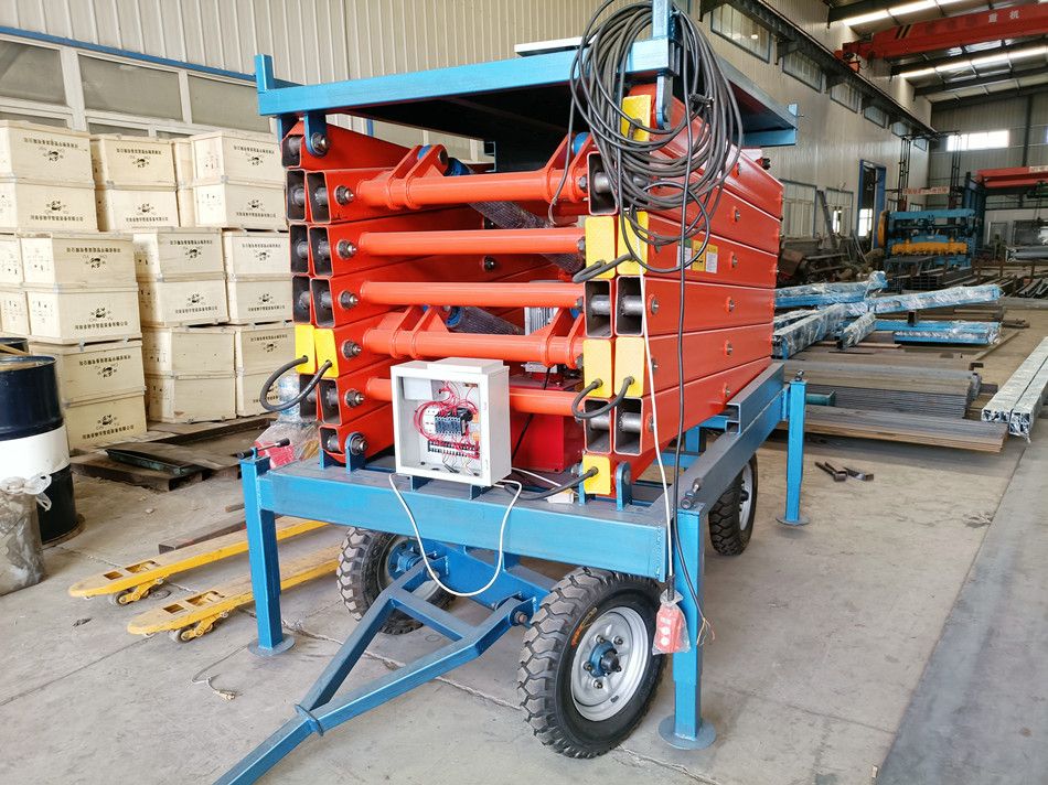 佛山液壓升降機(jī)、四輪移動(dòng)液壓維修平臺(tái)廠家直銷