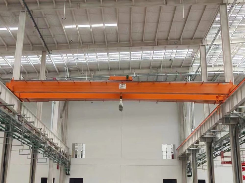 佛山起重機、LH型/QD型電動雙梁橋式起重機